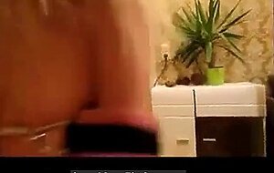 Beautiful Lucy: Amateur Anal Webcam Show