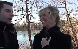 Marina, son premier gang-bang !