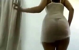 Arab Webcam Girl Dancing