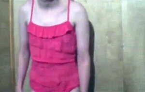 Twink Crossdresser in Pink