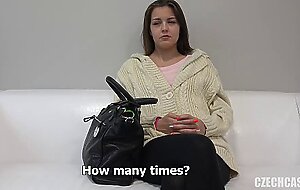 Teenage princess has perfect body for fucking, 