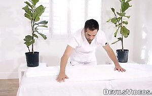 Big tits reagan foxx pounded doggystyle ends with cumshot