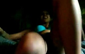 Amateur teen doigte sa petite chatte sur la webcam