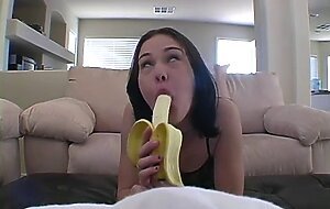Sweet Teen Eating Banana Demo how to blowjob