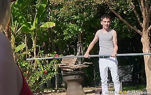 Lisa's pool boy toy, Jordi El...