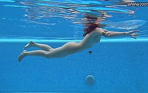 Lizi vogue underwater porn