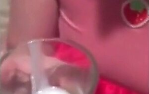Fantastic Amateur Girlfriend Swallows