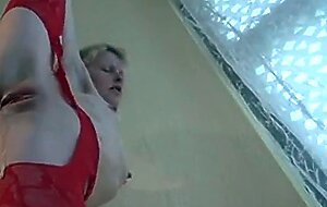 Gymnastik-Sex mit Gonzo-Girl - Deutsche Amateurin mit schmalen Brusten