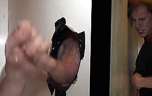 Gloryhole Life: Big Cocks, Amateur Blowjobs