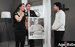 Grieving widow ruby lynne fucked by funeral attendant jayden marcos! the old granny has moved on in lightspeed and is ready to fuck whomever that has a dick!