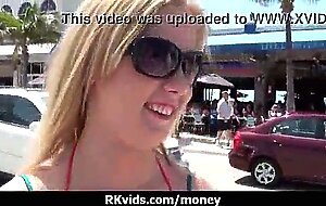 Amateur chick takes money for a fuck 21