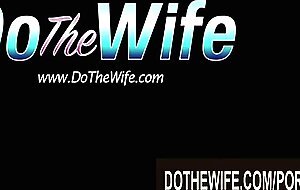 Do The Wife - Swinger Housewives Pleasuring Two at Once Compilation