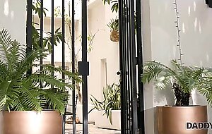 DADDY4K. Boy tells his gf to fuck his dad for necessary money