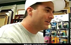 Amateur chick takes money for a fuck 30