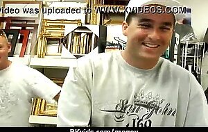 Amateur chick takes money for a fuck 30