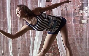 Incredible tight ass small tits Razdery Noga flexibility