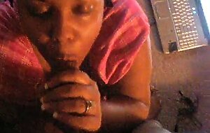 Wifey givin good head.avi