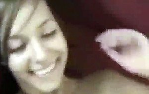 il baise une fille trouvee a la piscine de l'hotel