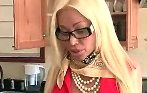 Slutty milf makes teen boy eat pussy