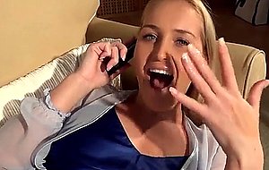 Mommy's on the phone: mature hd porn video 4d 