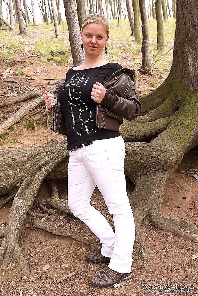 Chubby Blonde Sets Her Big Natural Boobs And Butt Free While In The Woods Bbw, Chubby, Curvy, Outdoor, Thick