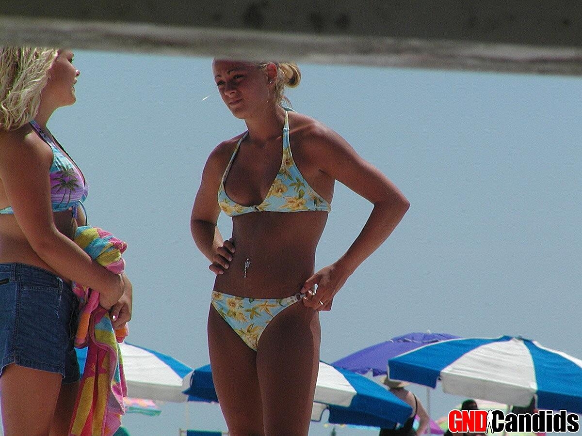 A Bunch Of Amateur Girls Are Captured On Candid Camera In Their Bikinis Amateur, Beach, Bikini, Public, Reality