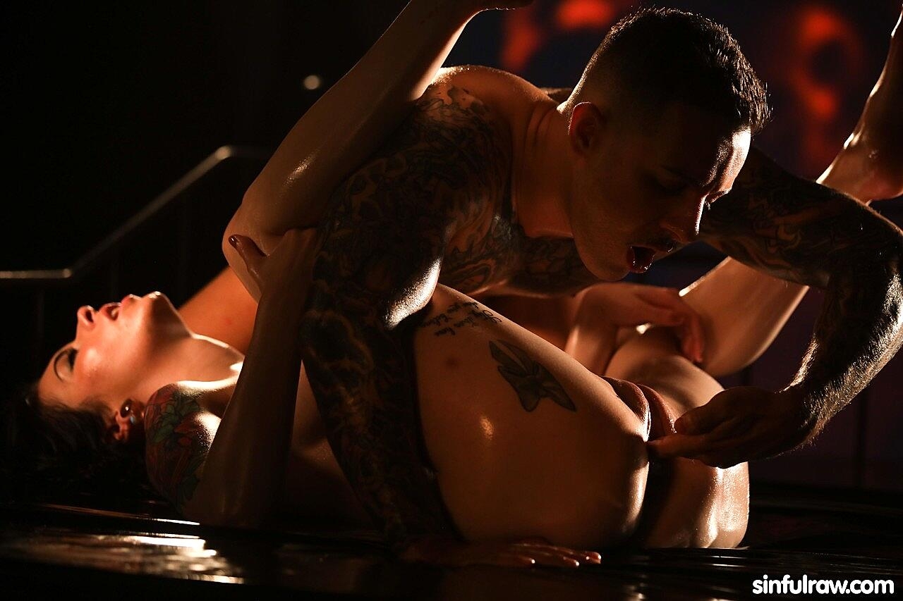 Inked Teen Anna De Ville Gets Her Muff Oiled Up And Boned In The Dark Cute, Massage, Petite, Redhead