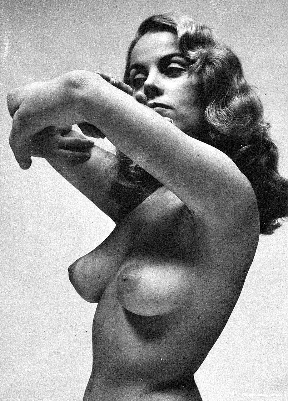 Gorgeous Vintage Model Diane Webber Poses Naked And Teases With Her Big Tits Retro, Vintage, Vintage-Classic