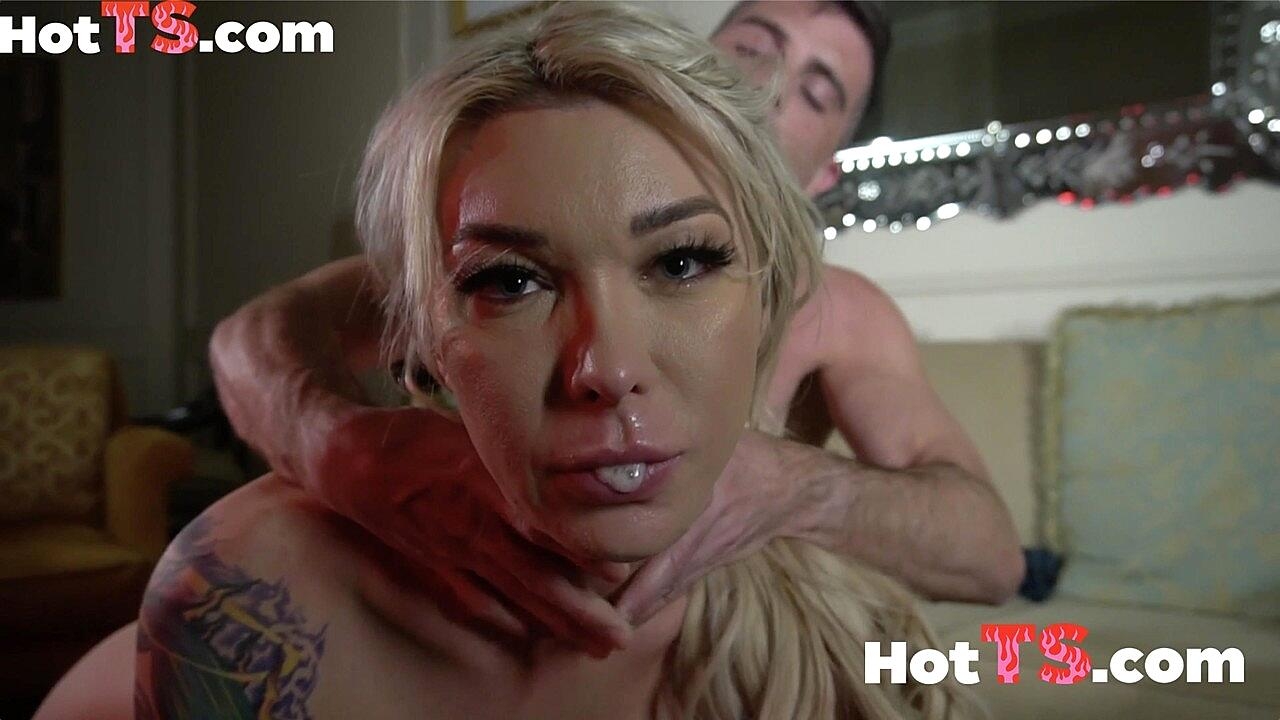 Blonde shemale Aubrey Kate rims her boyfriend before swallowing his cum, Lance Hart