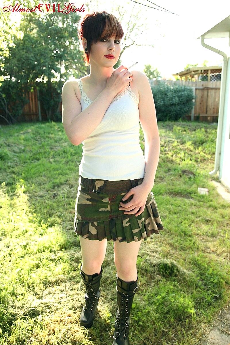 Short Haired Girl Morna Flashes Tits And Twat While Smoking In Backyard Clothed, Fetish, Outdoor, Short-Hair, Smoking