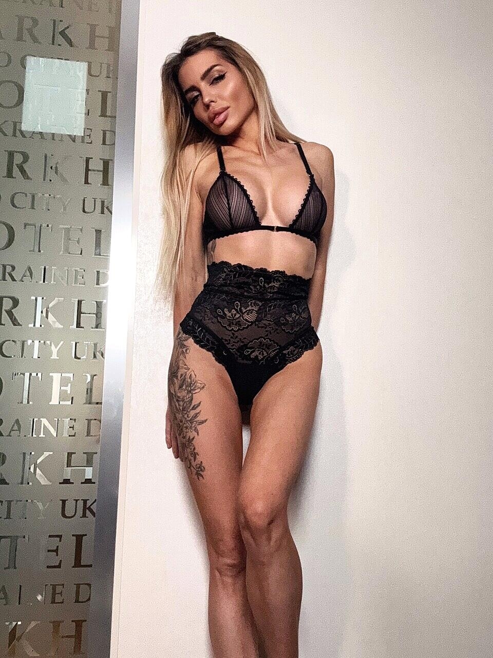 Sonyagoldtv Sonya Gold Big-Tits, Feet, Pantyhose, Pussy, Selfie